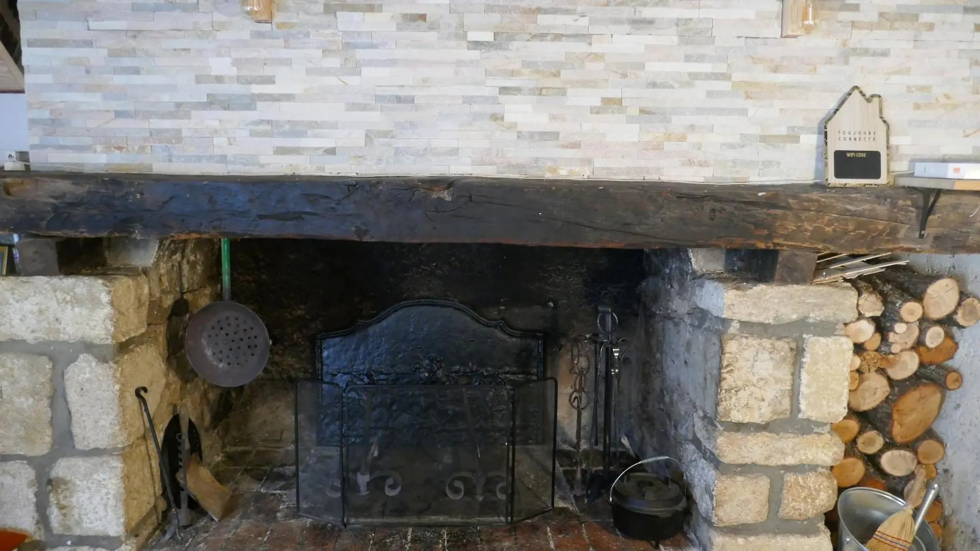 Holiday home Grand Gite Au Pays Des Lavandes Aurel